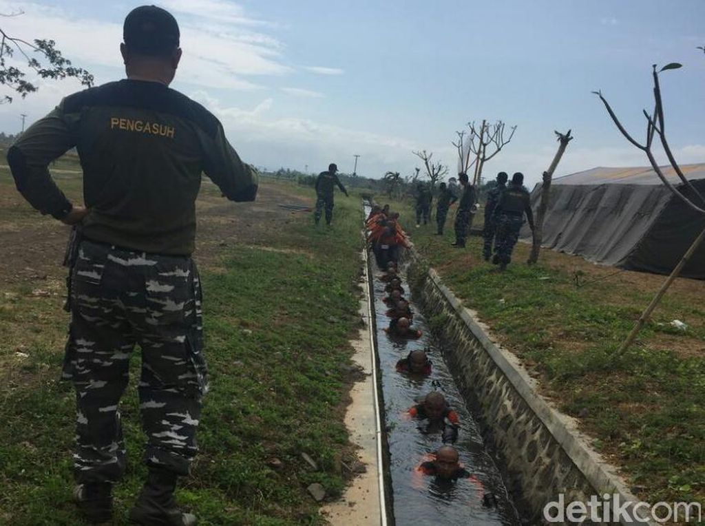 24 Calon Taruna Penerbang Mulai Masuk Kampus Pilot School